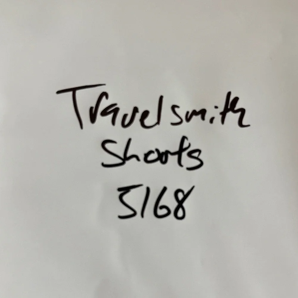 Travelsmith Side Buckle Shorts Mens Size 40 Khaki Pleated Belted Cotton Outdoors
